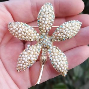 VTG H. Pomerantz Co NY Seed Pearl and Rhinestone Brooch *missing a Pearl